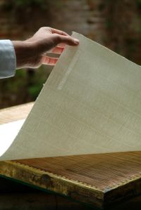 La fabricación de papel a mano de Fabriano